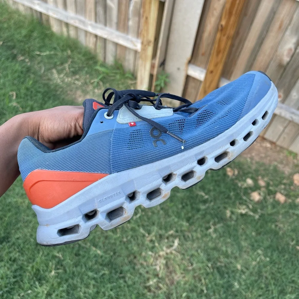 ON Men's Cloudstratus Running Sneaker Shoes, 39.99213 Lake/Flare, SZ 10.5